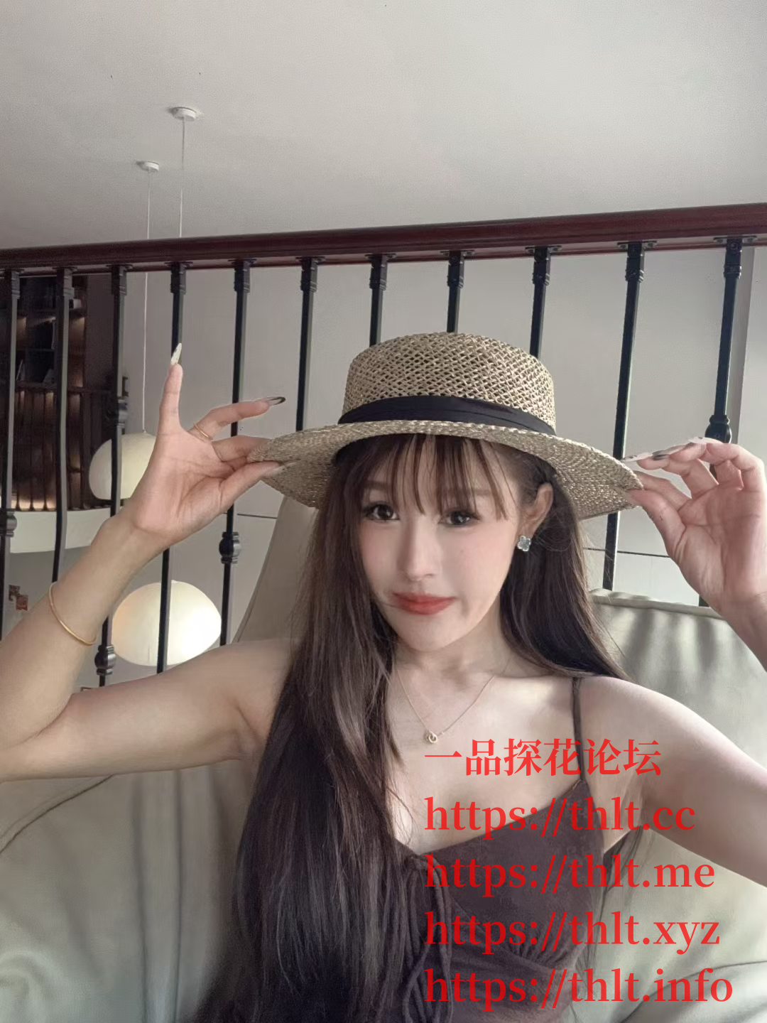 4259CA0C692F416966B7528BA8116A2F.png